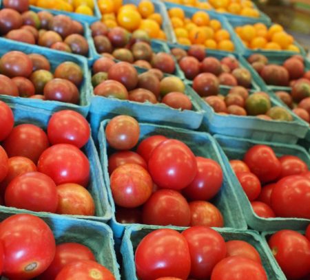 farmers market tomatoes